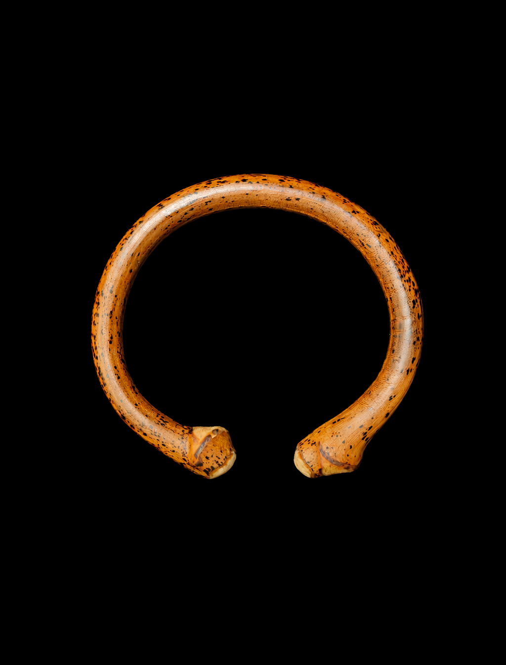 Obsidian Stardust-Smilax Vine Cuff Bangle